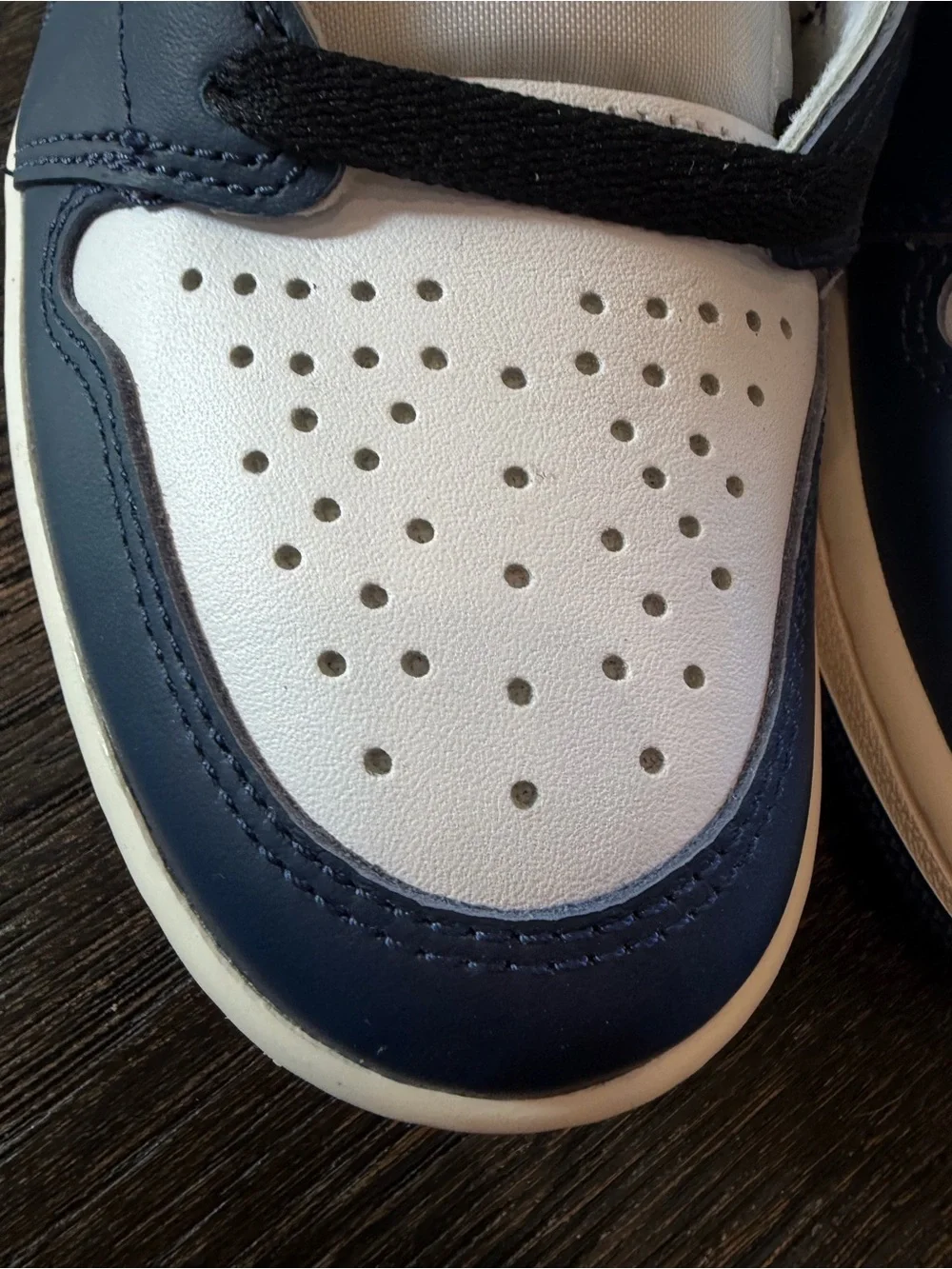 Nike Air Jordan 1 Retro Sneakers Men’s Size 6.5 Midnight Navy/ Black